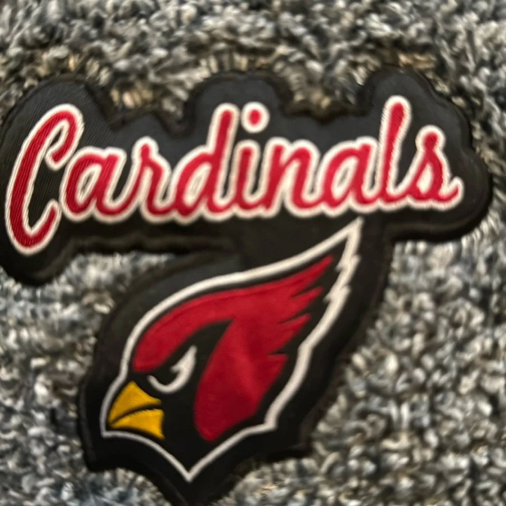 NFL Arizona Cardinals fuzzy v-neck, sleepwear pullover.  Women’s size XL